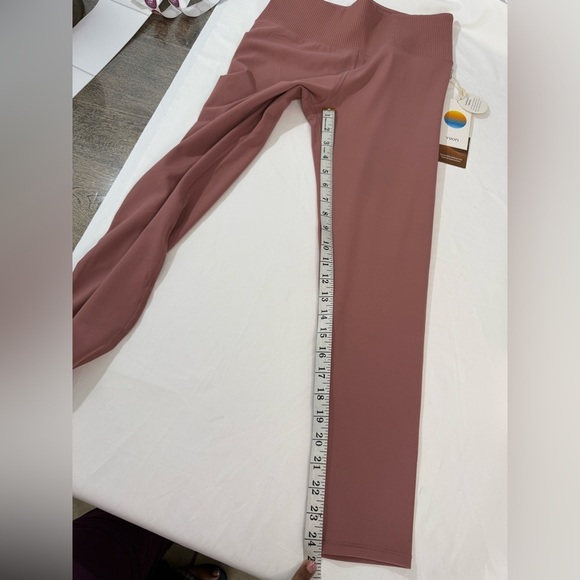 Vuori Rib Studio Legging Marsala Size Large NEW WITH TAGS - Picture 6 of 12